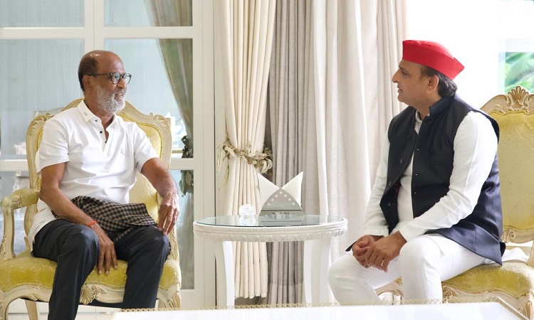 Rajinikanth met Akhilesh Yadav