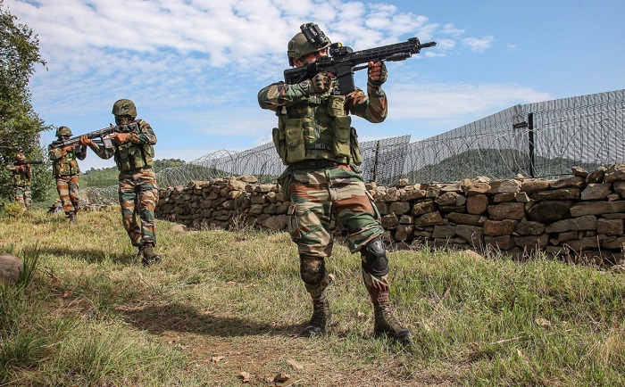 लश्कर ए तैयबा का आतंकवादी जम्मू कश्मीर में मुठभेड़