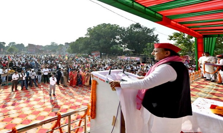 SP Chief Akhilesh Yadav in Varanasi