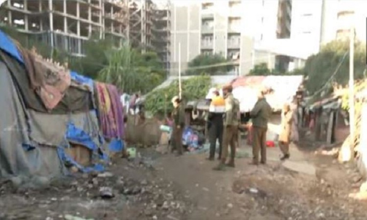 J&K police carrying searches at a Rohingya colony in Bathindi area