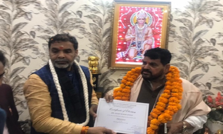 Sanjay Singh, new President WFI calls on BJP MP Brij Bhushan Sharan Singh