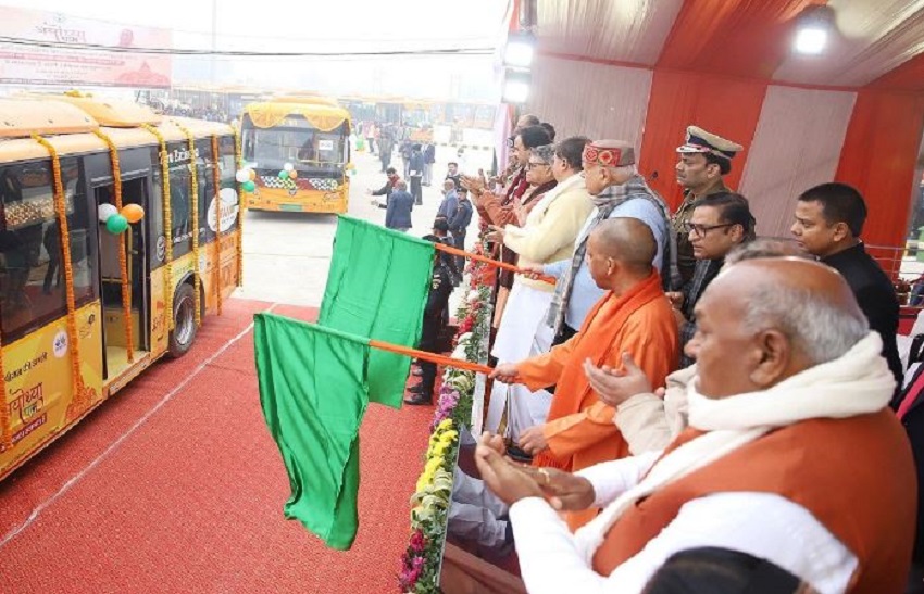 उत्तर प्रदेश के मुख्यमंत्री योगी आदित्यनाथ