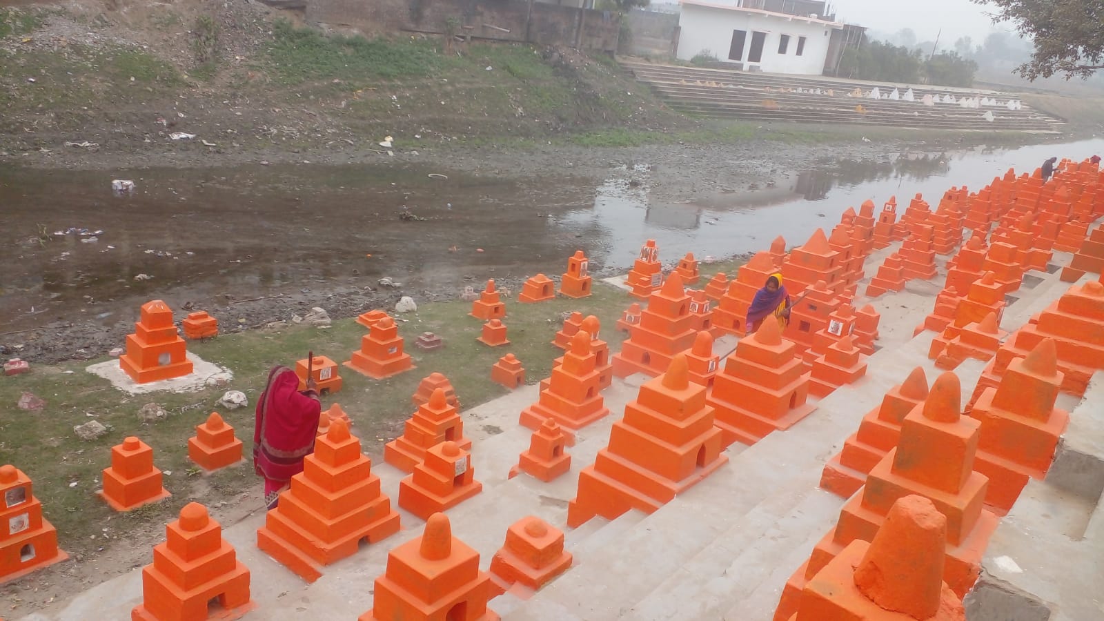 हनुमानगढी मंदिर और छठ घाट पर रंग-रौगन