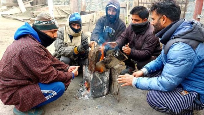 भीषण शीतलहर की चपेट में पूरी कश्मीर घाटी,