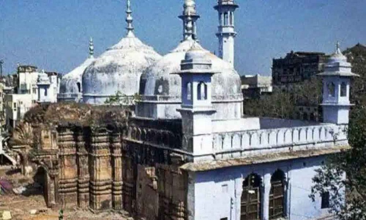 A view of Kashi Vishwanath Temple and Gyanvapi Mosque, in Varanasi