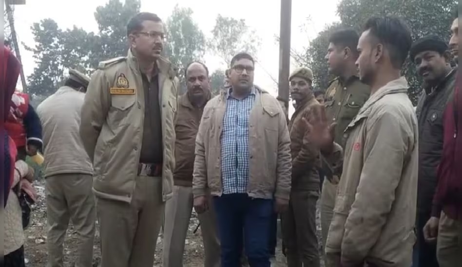 मौके पर पहुंची पुलिस