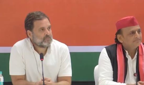 Rahul Gandhi and Akhilesh Yadav address a joint press conference