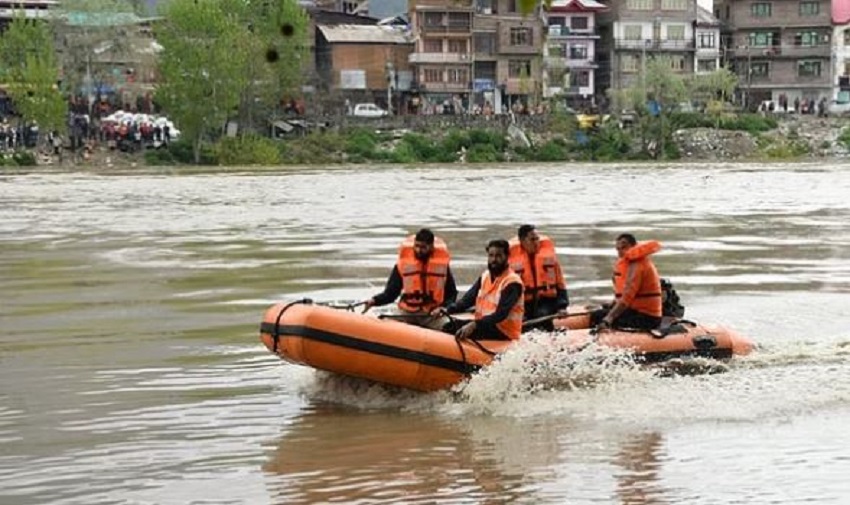 श्रीनगर नाव हादसा