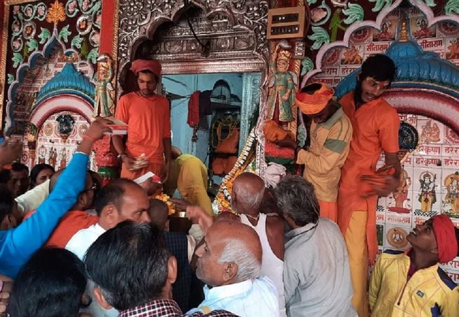 Hanuman Garhi temple