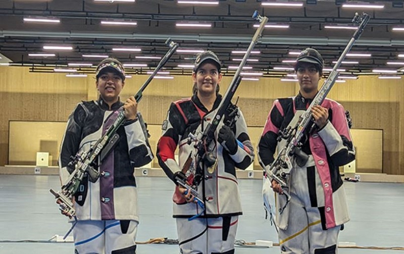 Sift Kaur Samra, Anjum Moudgil and Ashi Chouksey at MP State Shooting Academy range