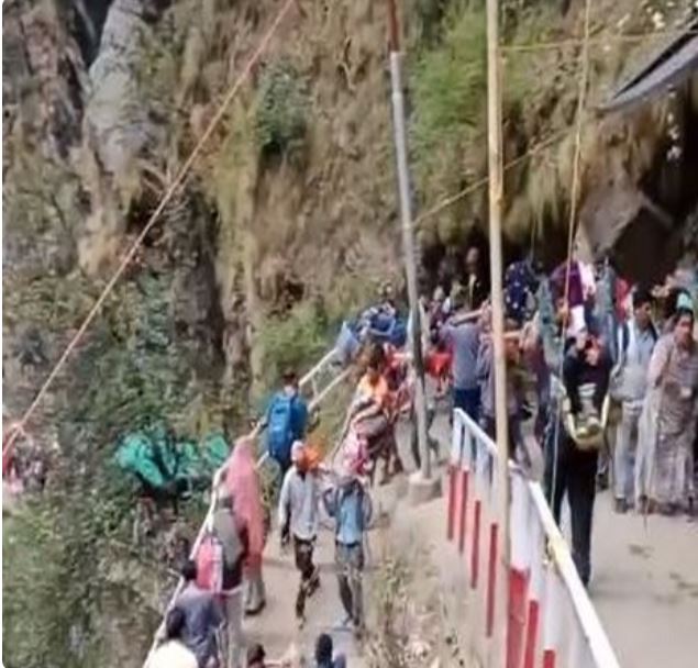 Visuals from Yamunotri and Gangotri