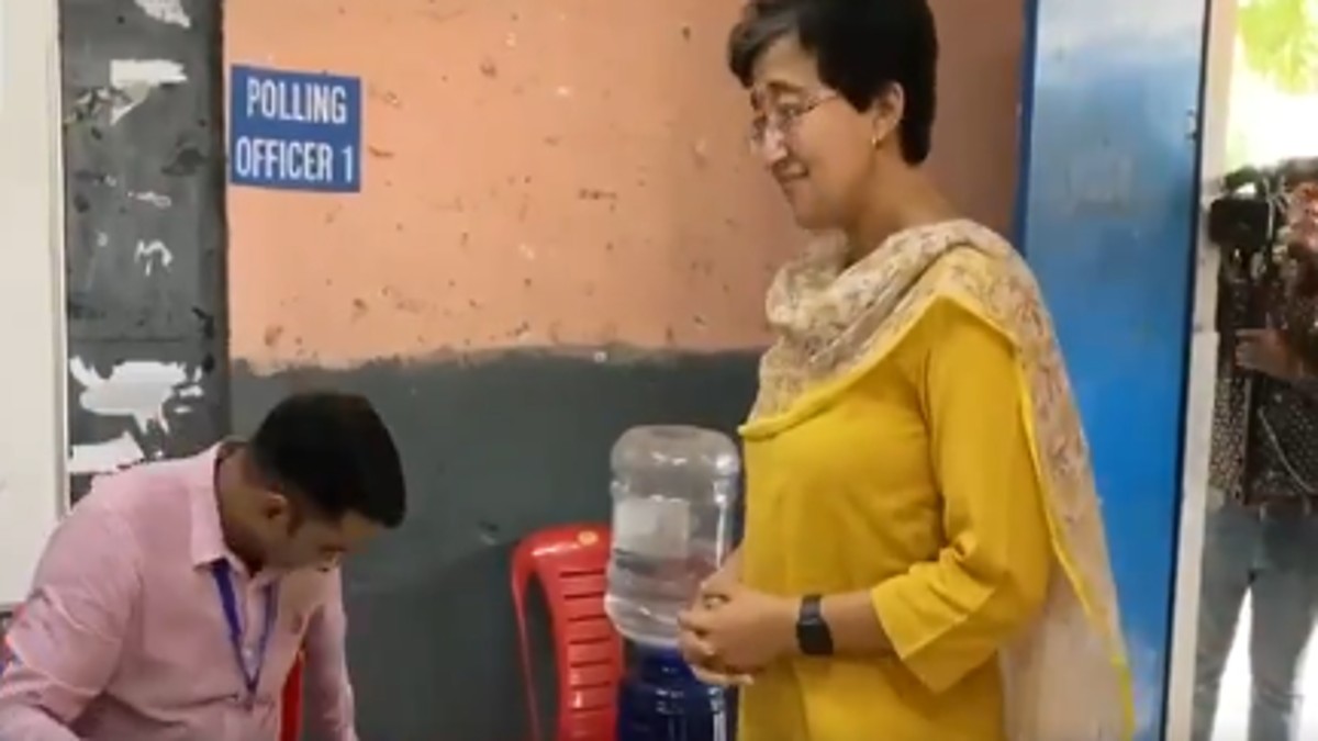 AAP's Atishi casts her vote in Delhi