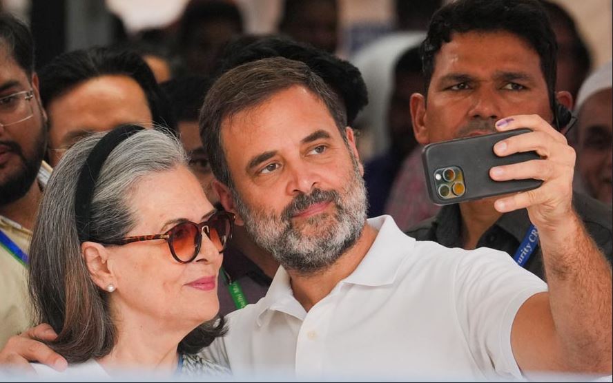 Rahul Gandhi clicks a mother-son selfie after casting their votes