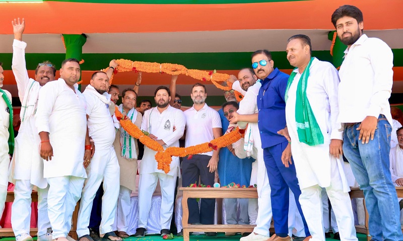 Rahul Gandhi at a rally in Bakhtiyarpur