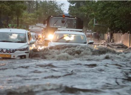 Heavy rains strike Delhi