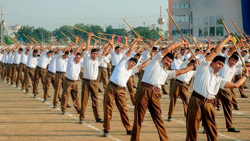 Ban on Govt employees joining RSS activities lifted