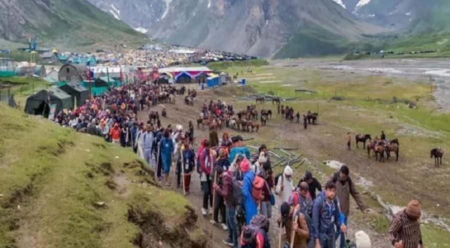 Another batch of pilgrims leaves for Amarnath shrine