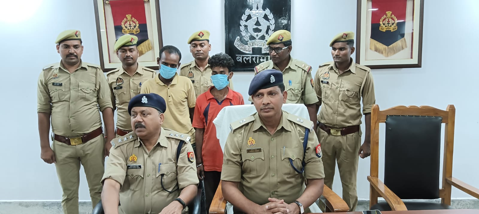 घटना की जानकारी देते अपर पुलिसअधीक्षक