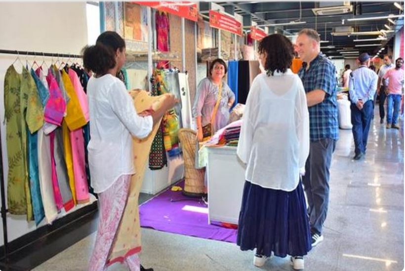 A textile stall at VIRAASAT