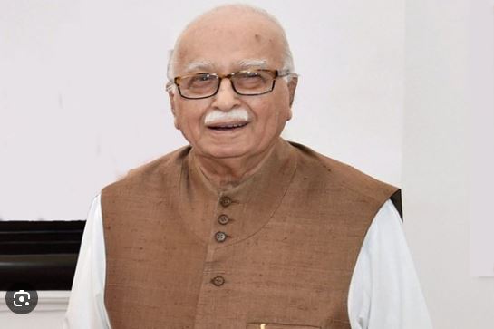 BJP leader Lal Krishna Advani admitted to hospital