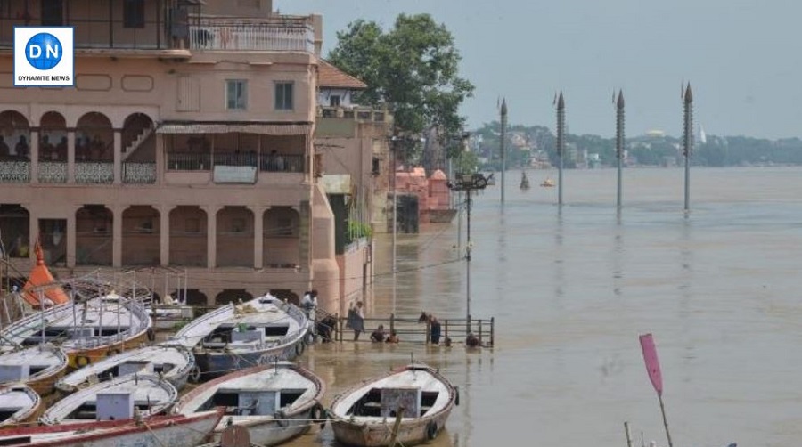 Ganga's water level rises