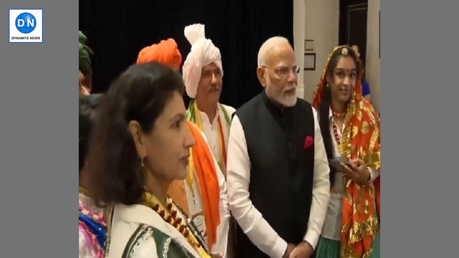 Prime Minister Narendra Modi meets with diaspora