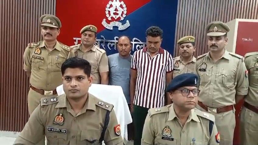 पुलिस की गिरफ्त में लूट गिरोह के दो सगे भाई