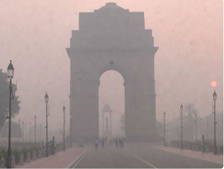 Pollution covers Delhi