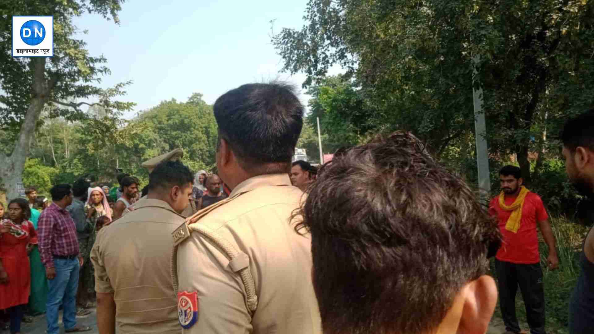 घटनास्थल पर मौजूद पुलिस