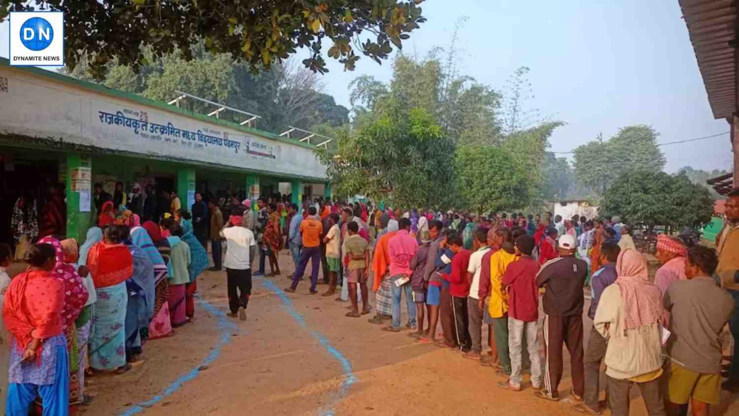 Maharashtra Assembly voting underway: A glimpse