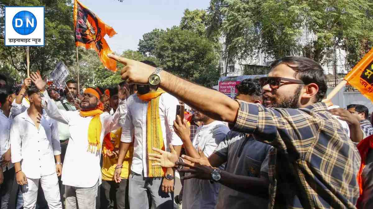 बांग्लादेश में हिंदुओं पर हो रहे हमलों के विरोध में हजारों लोगों ने अगरतला में रैली निकाली