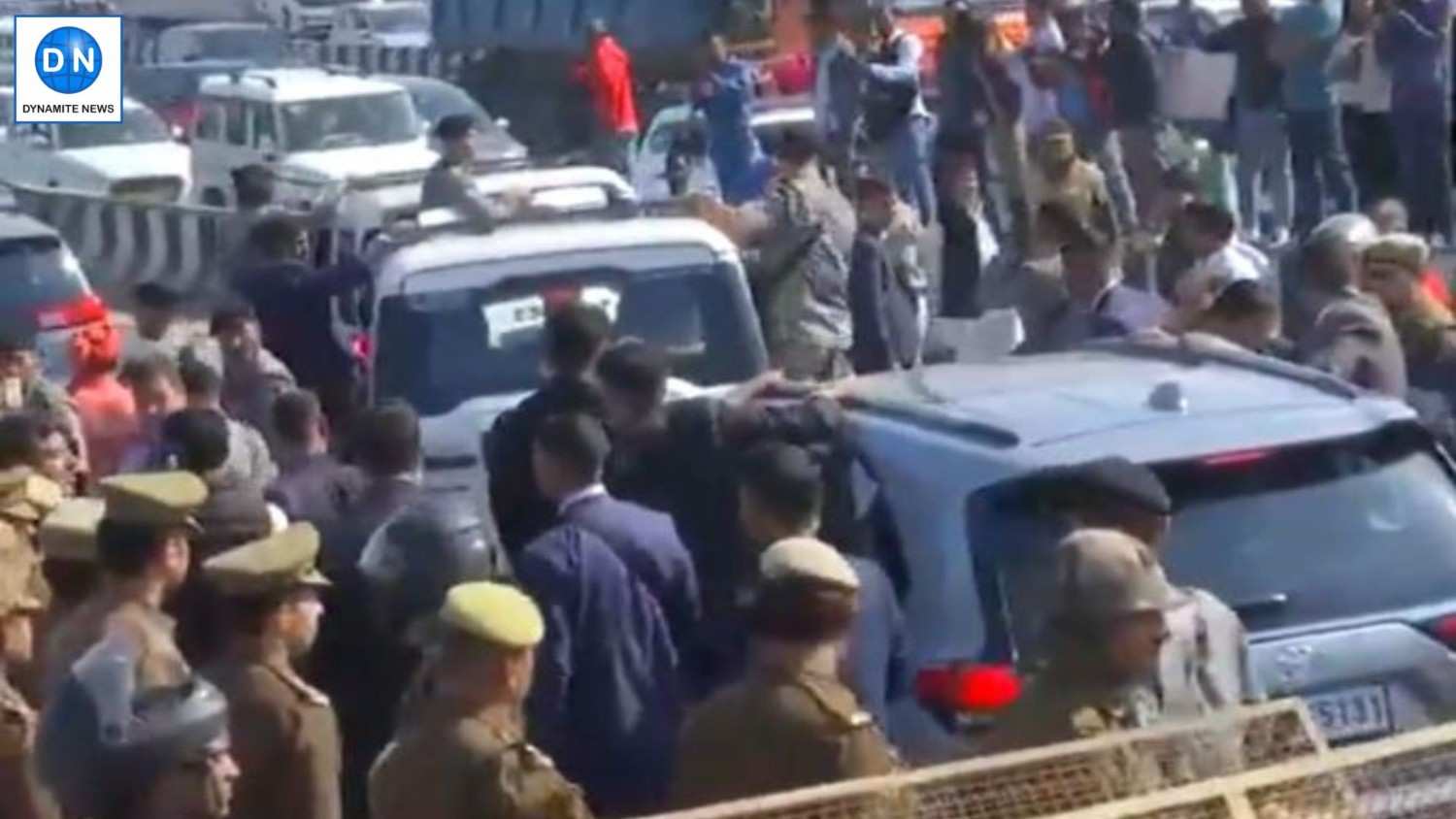 Visuals from the scuffle at the Ghazipur border