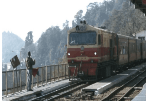 Shimla welcomes tourists with holiday special train