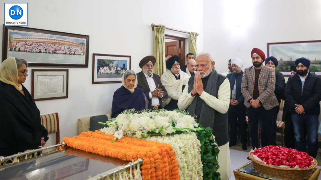 PM Modi pays last respect