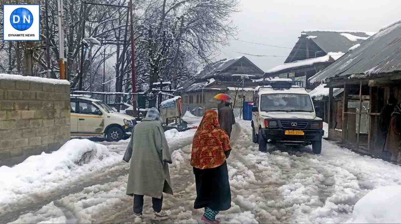 Temp in Kashmir below freezing point