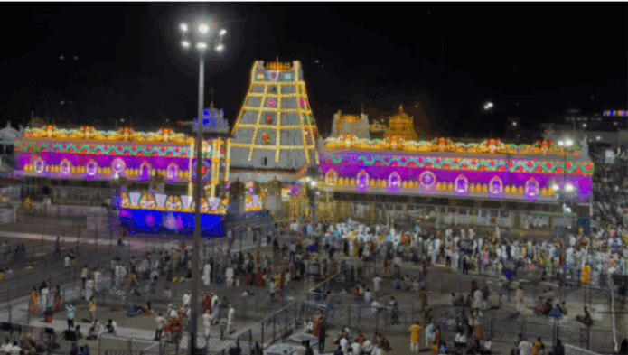 Devotees throng Tirumala Temple