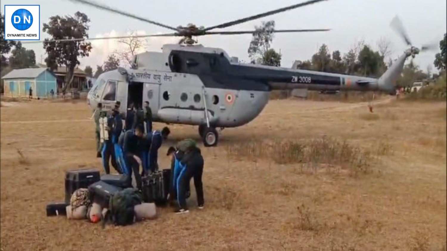 Indian Navy has mobilized specialized rescue team