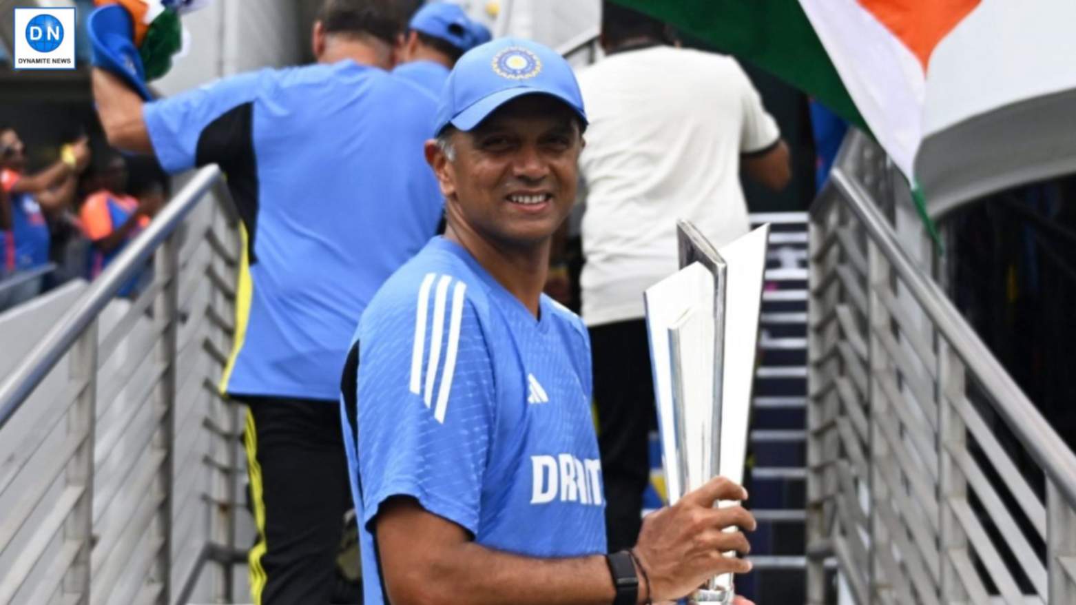 Rahul Dravid with ICC T20 World Cup Trophy