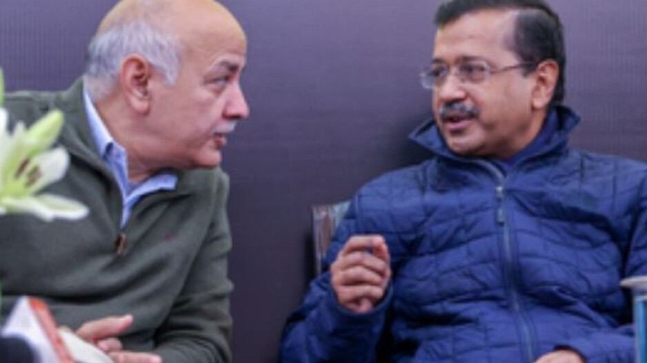 केजरीवाल और सिसोदिया की बढ़ी मुश्किलें