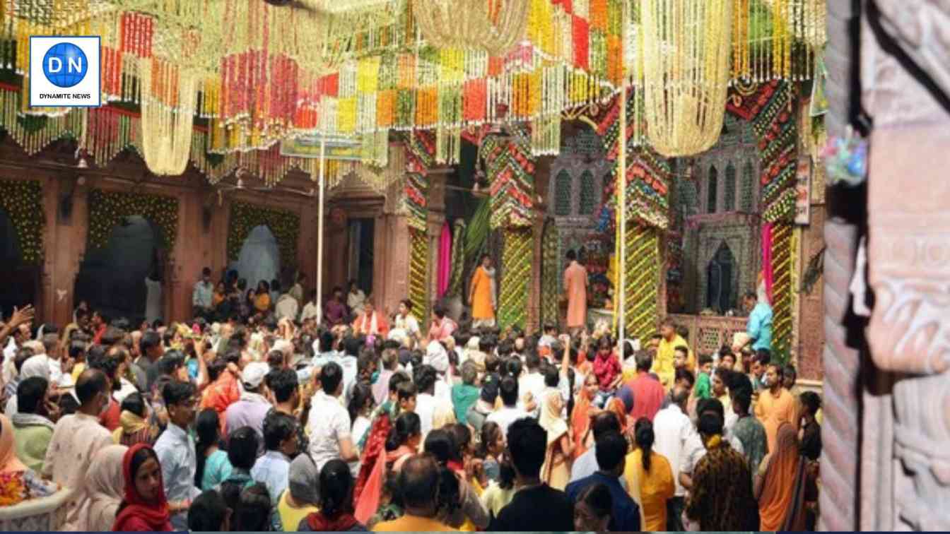 Devotees at Banke Bihari Temple in Vrindavan