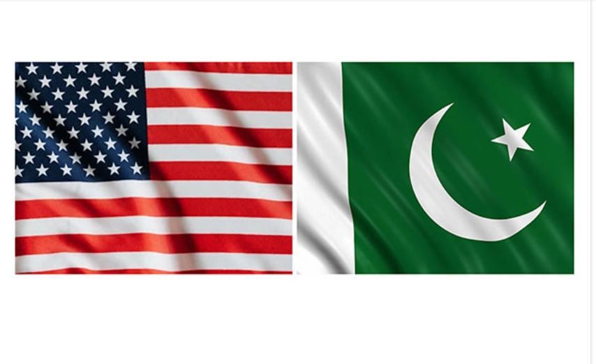 Flags of US and Pakistan