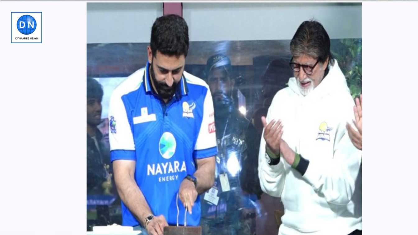 Abhishek Bachchan, Amitabh Bachchan