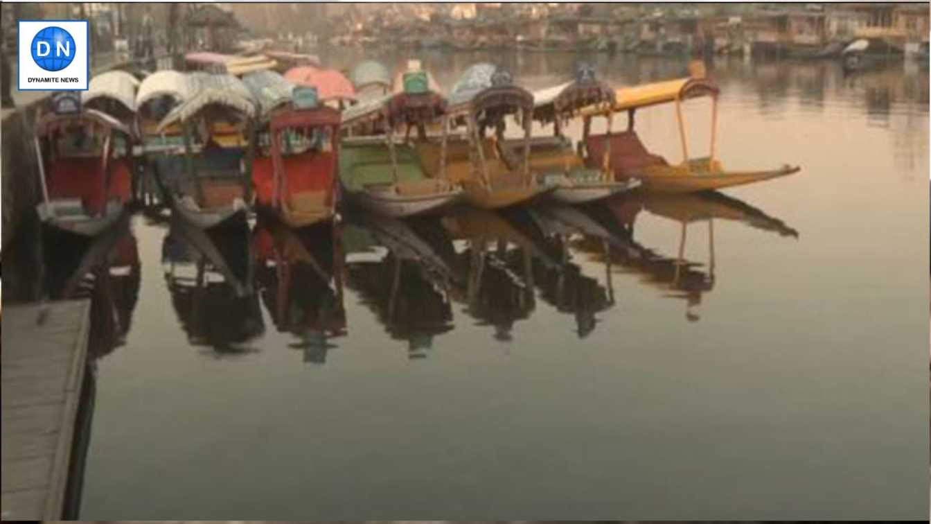 Visuals from Dal Lake on Friday morning.