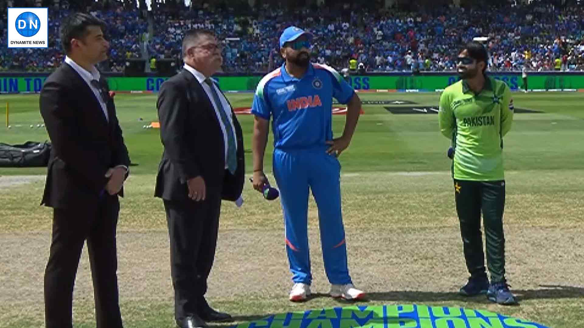 Pak wins the toss